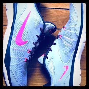 Nike! Like new! Grey & Pink... so cute